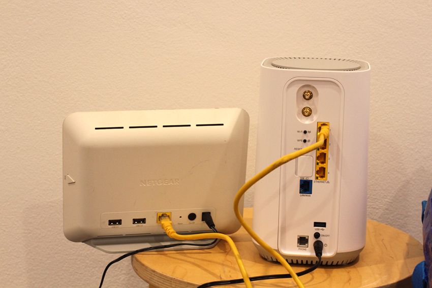 How do i connect my arlo hot sale base station to the internet