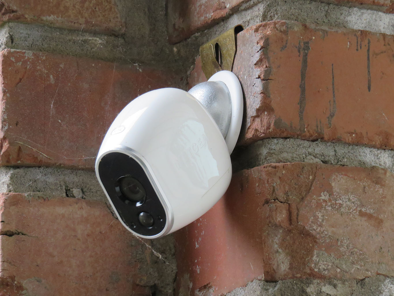 Install arlo best sale camera outside